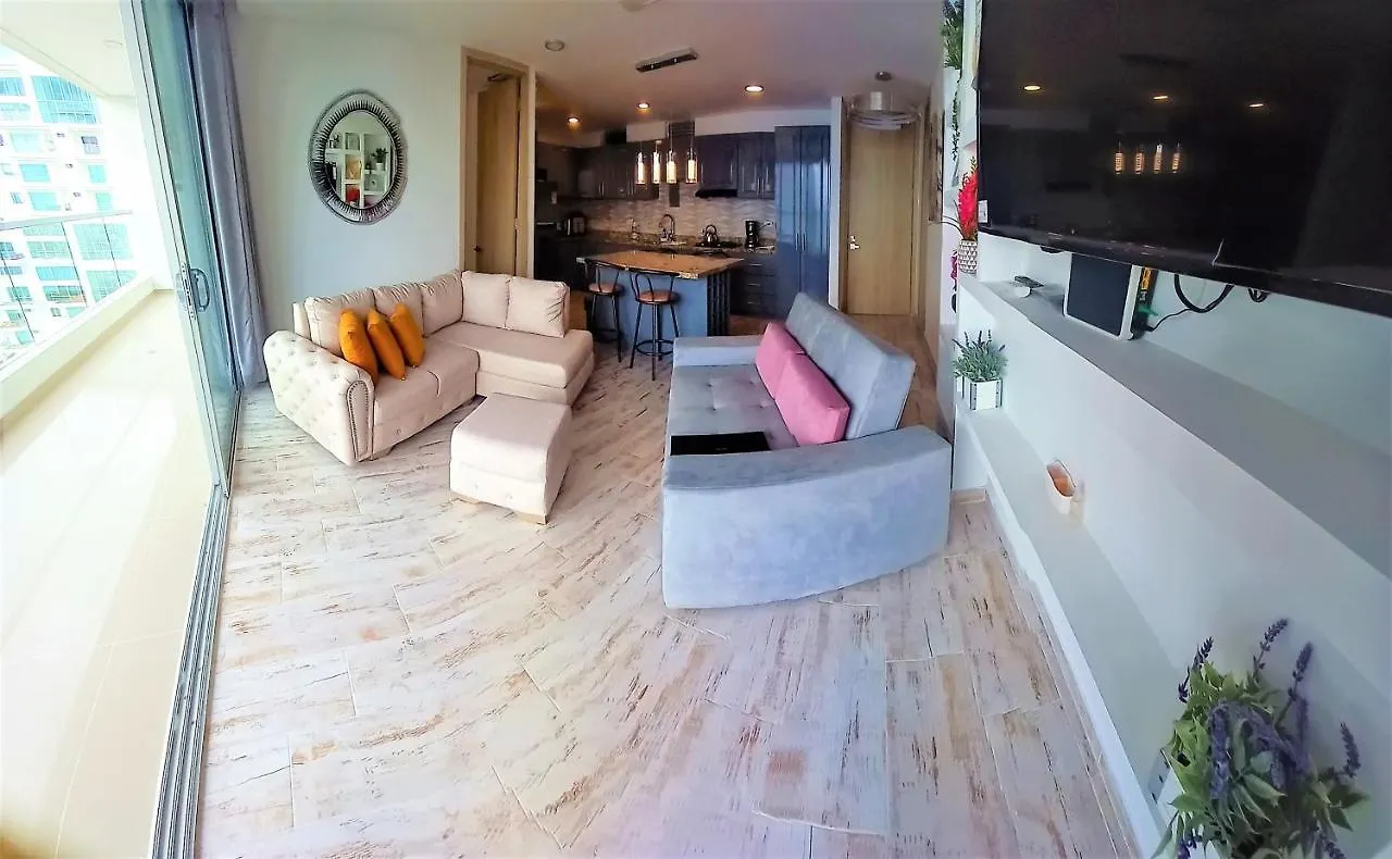P16 Gorgeous Brand New 2Bd 3Ba 8 Blocks To Old City Steps To The Beach Apartment Cartagena