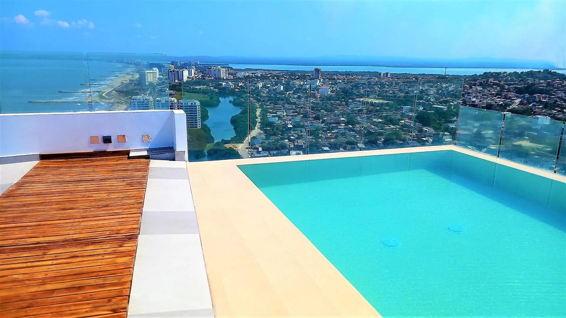 P16 Gorgeous Brand New 2Bd 3Ba 8 Blocks To Old City Steps To The Beach Apartment Cartagena